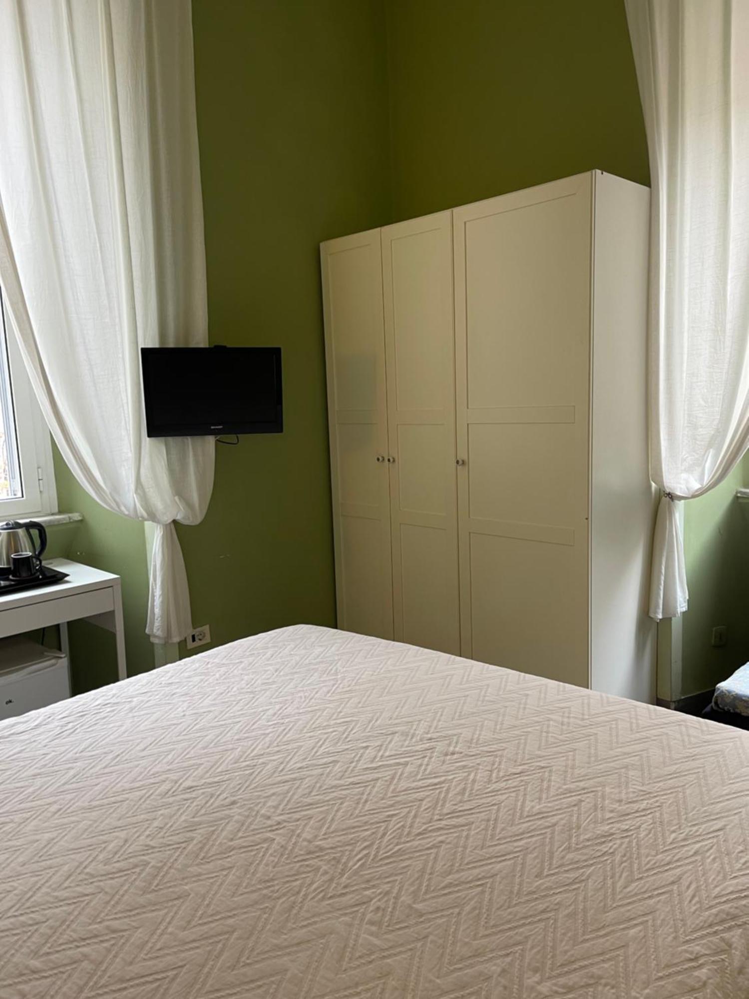 Guest House Meret Roma Ngoại thất bức ảnh