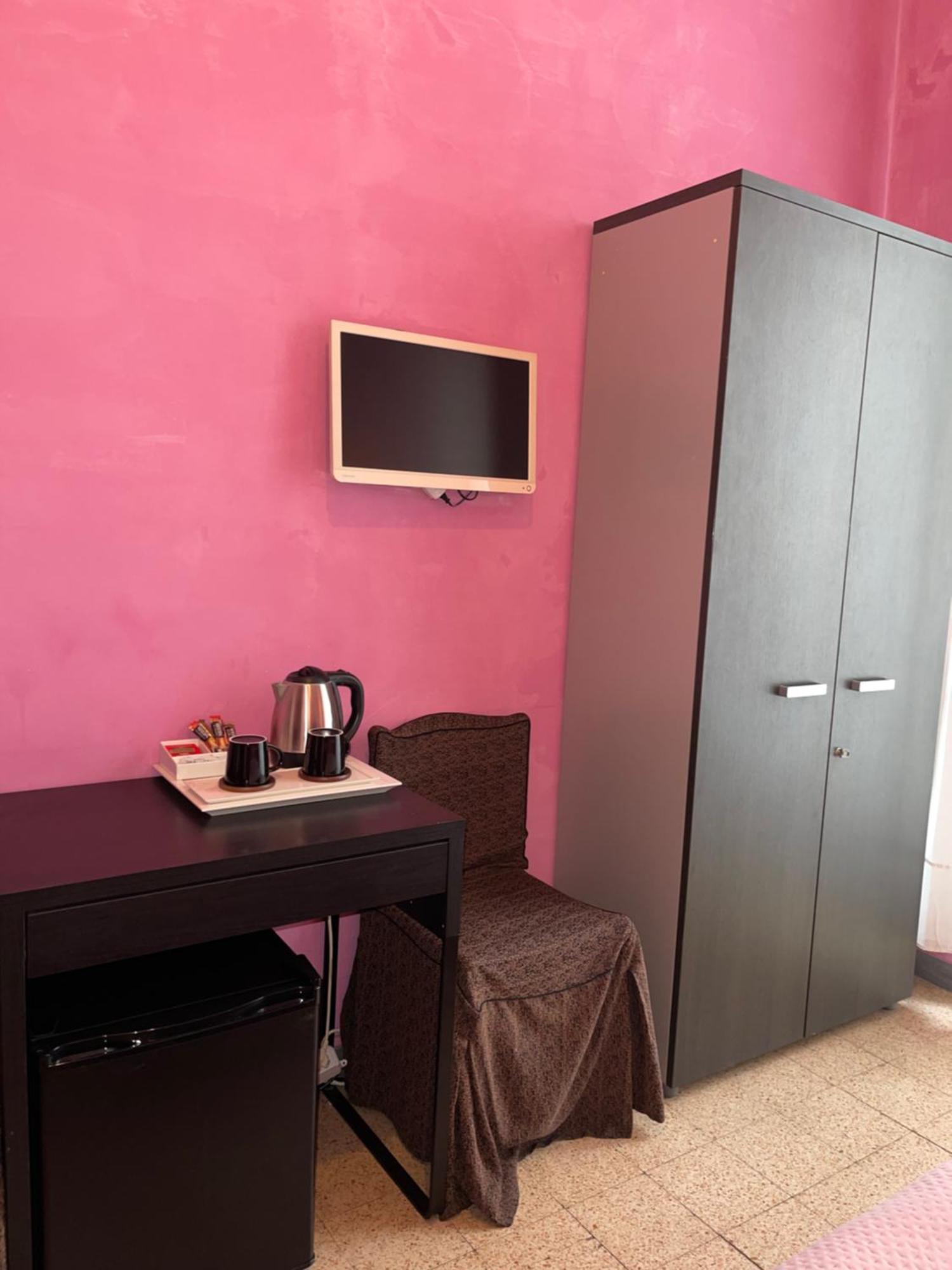 Guest House Meret Roma Ngoại thất bức ảnh