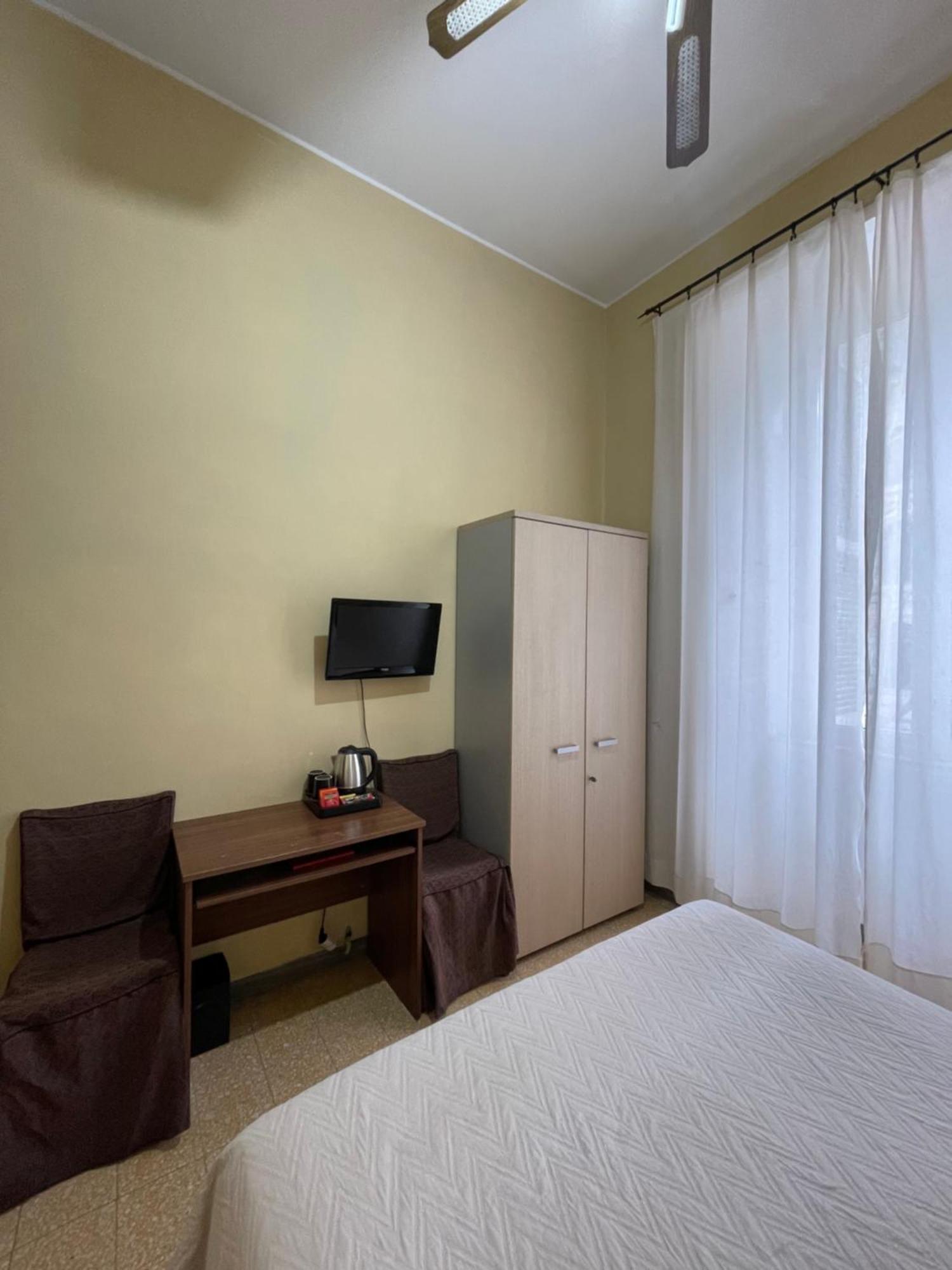 Guest House Meret Roma Ngoại thất bức ảnh