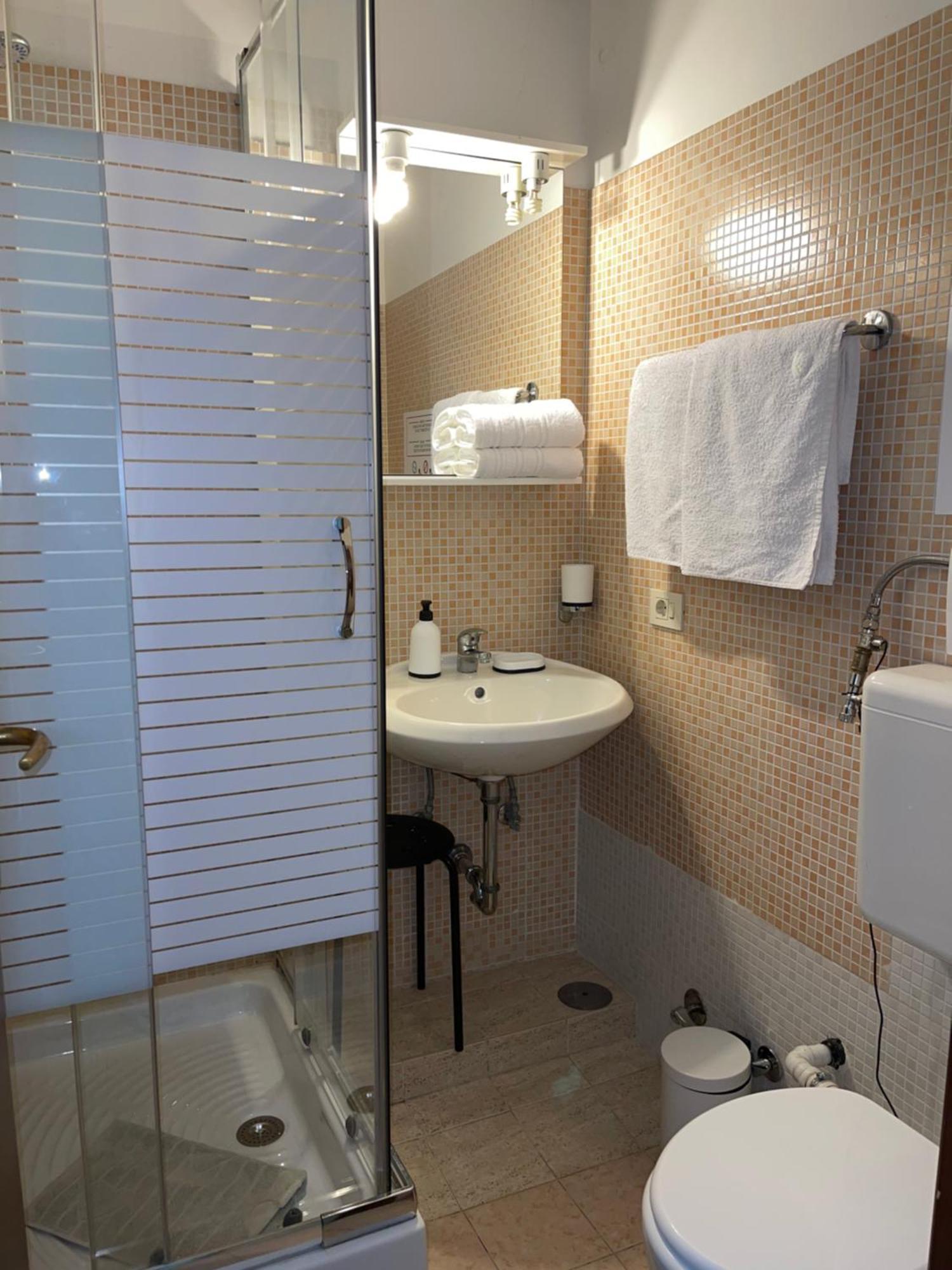 Guest House Meret Roma Ngoại thất bức ảnh