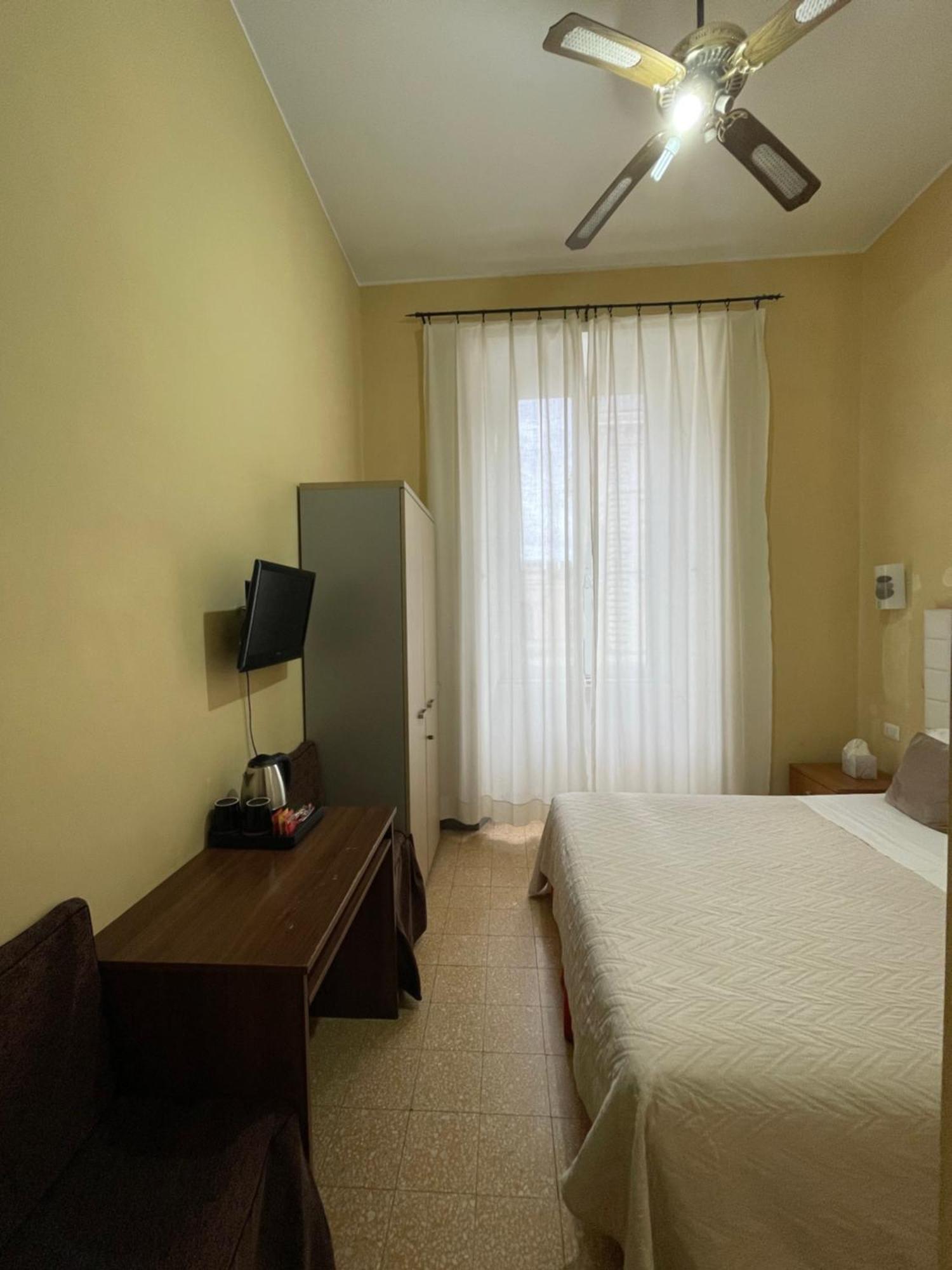 Guest House Meret Roma Ngoại thất bức ảnh