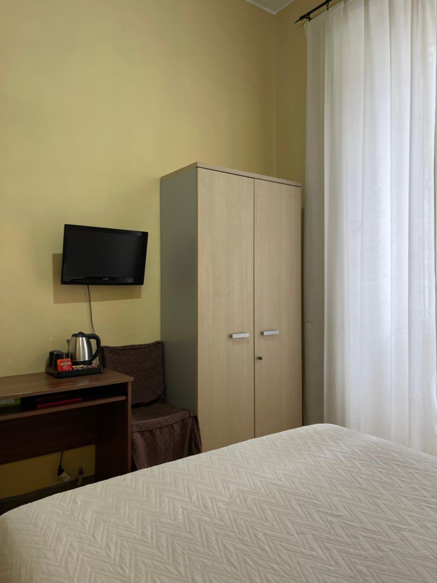 Guest House Meret Roma Ngoại thất bức ảnh