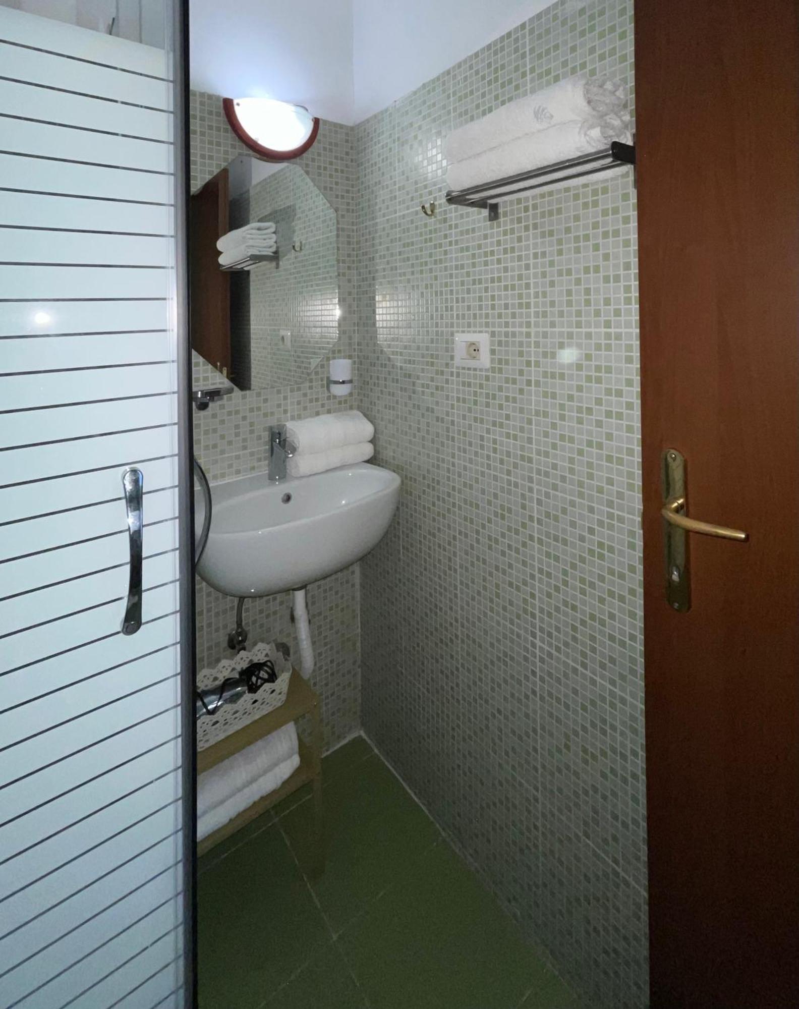 Guest House Meret Roma Ngoại thất bức ảnh